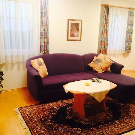 Gasthof Kaiserlehner Homestay Altenhof am Hausruck